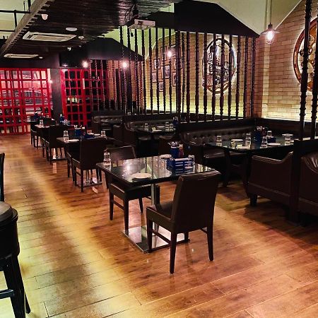 Saluja Residency Hotel Siliguri Ngoại thất bức ảnh