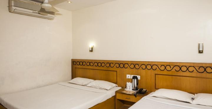 Saluja Residency Hotel Siliguri Ngoại thất bức ảnh
