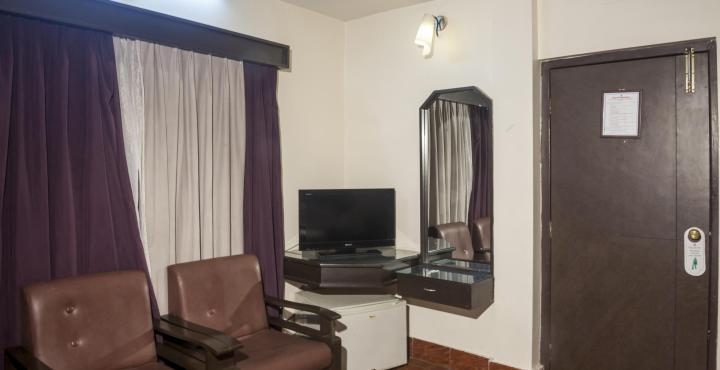 Saluja Residency Hotel Siliguri Ngoại thất bức ảnh