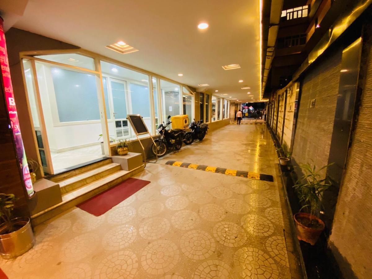 Saluja Residency Hotel Siliguri Ngoại thất bức ảnh
