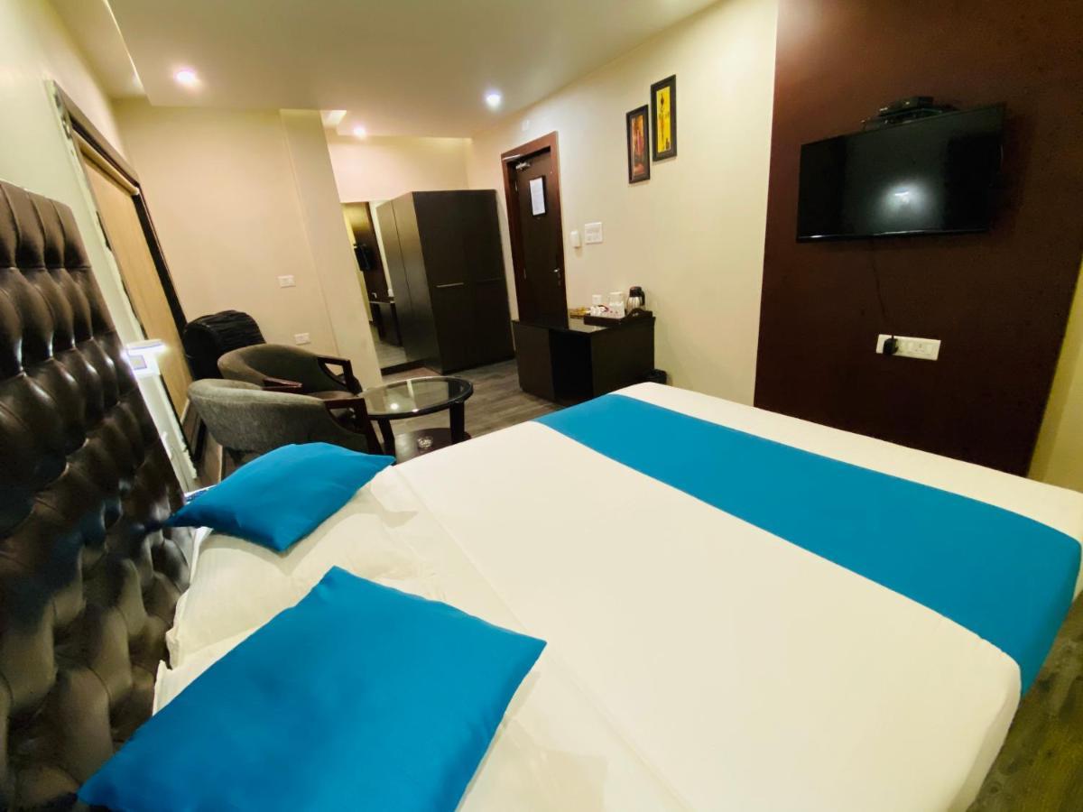 Saluja Residency Hotel Siliguri Ngoại thất bức ảnh