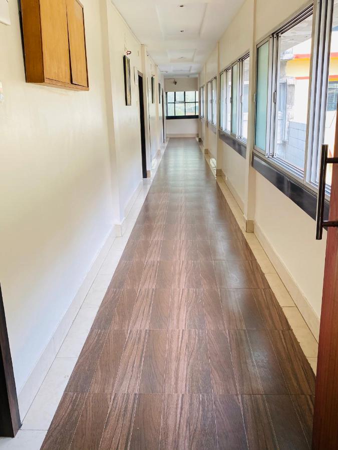 Saluja Residency Hotel Siliguri Ngoại thất bức ảnh