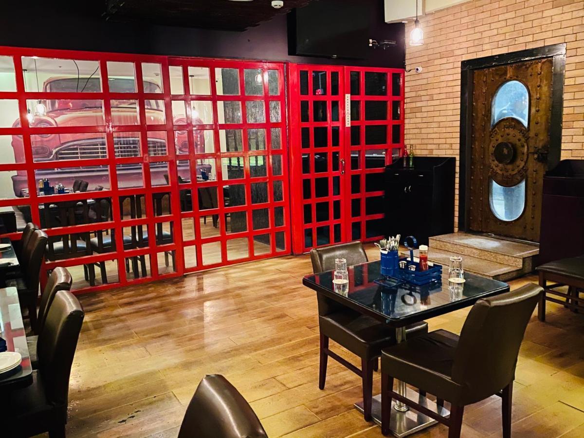 Saluja Residency Hotel Siliguri Ngoại thất bức ảnh